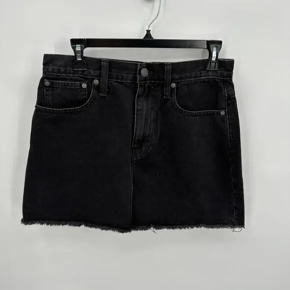 MADEWELL McCarren Raw-Hem Jean Skirt in Washed Black G5523 // 28 - Picture 3 of 12